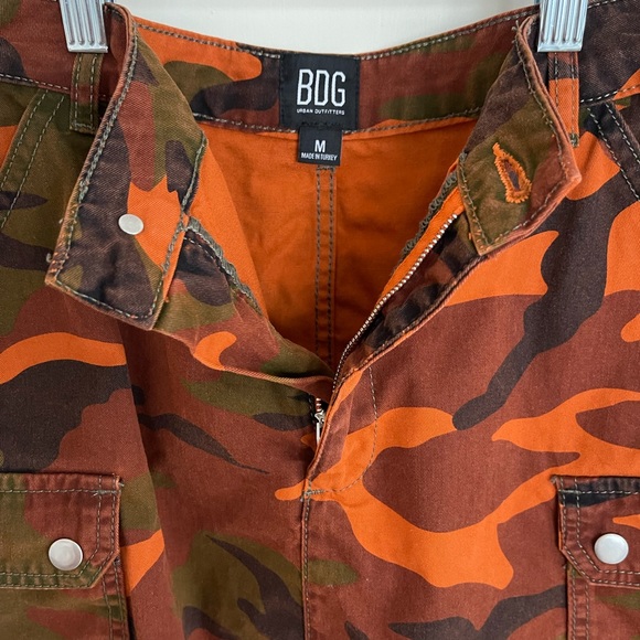 BDG Urban Outfitters Orange Camo Raw Hem Cargo Mini Skirt - Picture 4 of 9